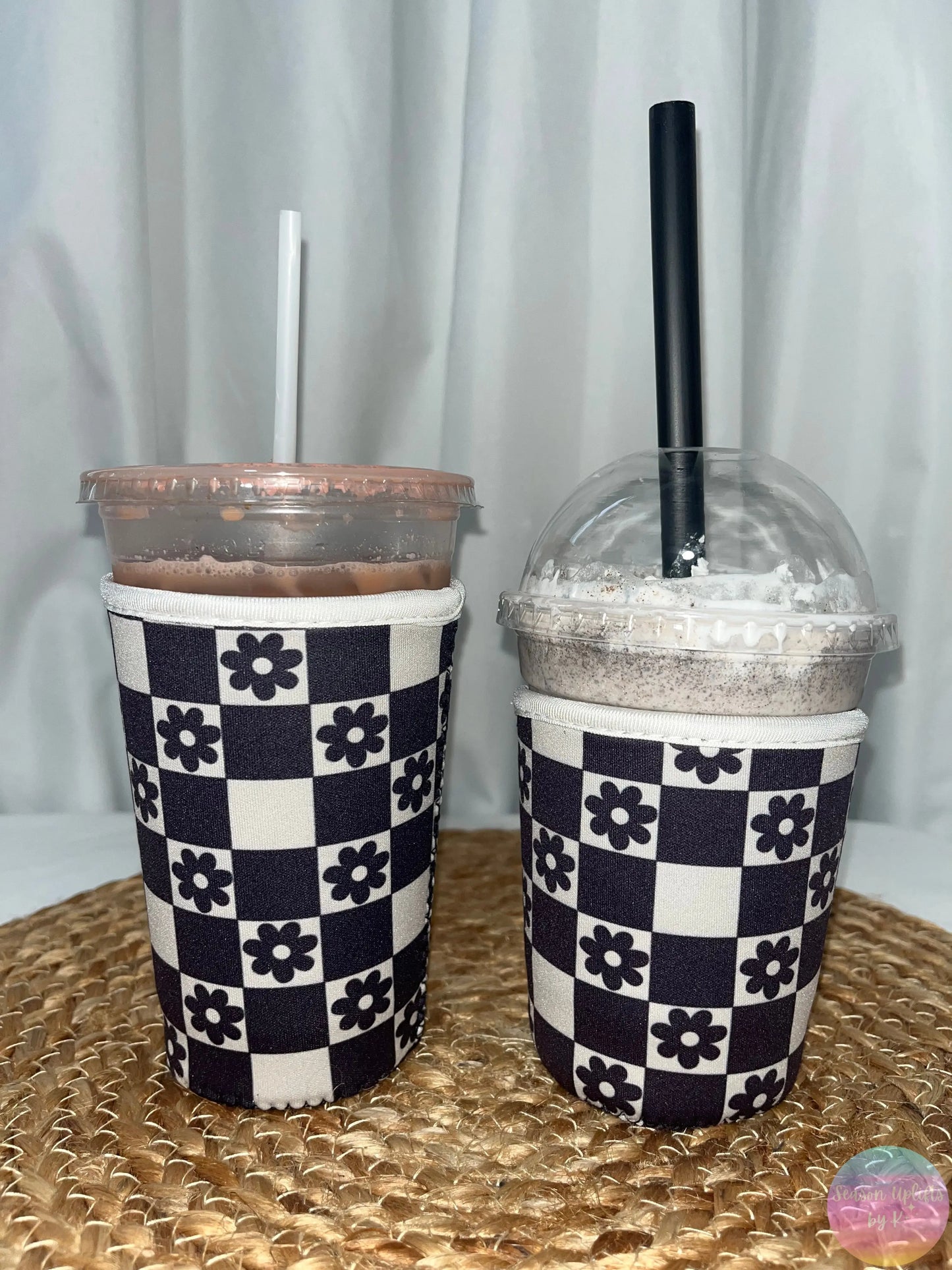 Black Checkers & Flowers Coffee Sleeves Season Uplifts by K