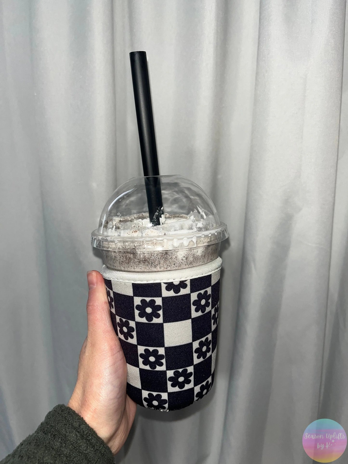 Black Checkers & Flowers Coffee Sleeves Season Uplifts by K