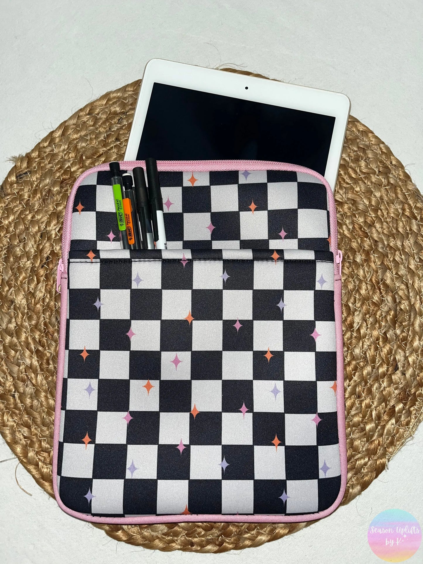 Black & White Checkers with Stars Kindle/Book Sleeve Season Uplifts by K