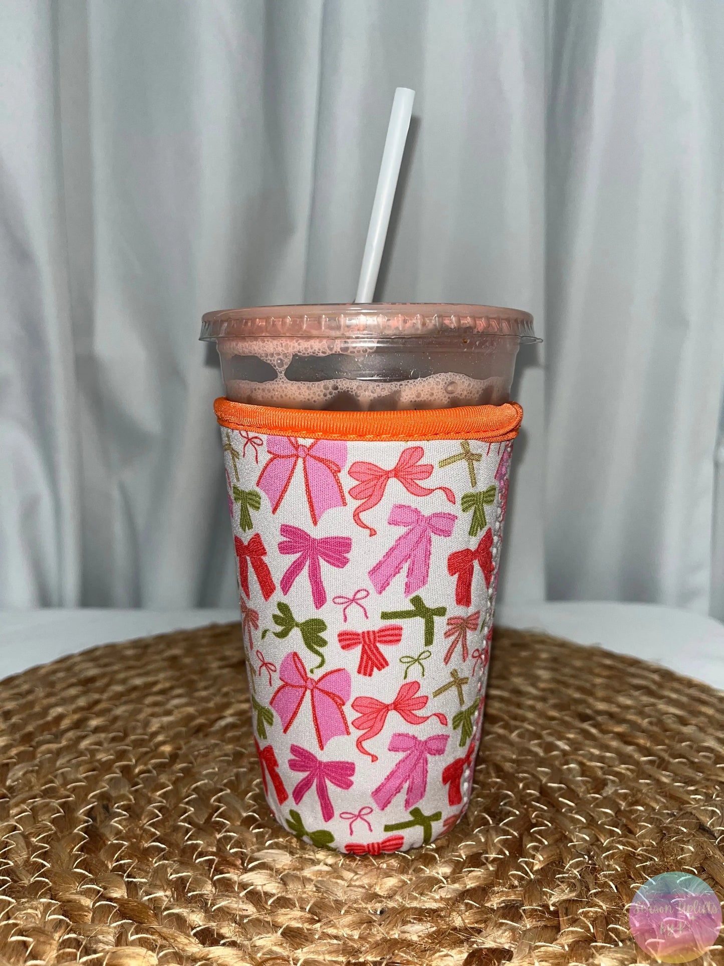 Bows Medium Coffee Sleeve Season Uplifts by K