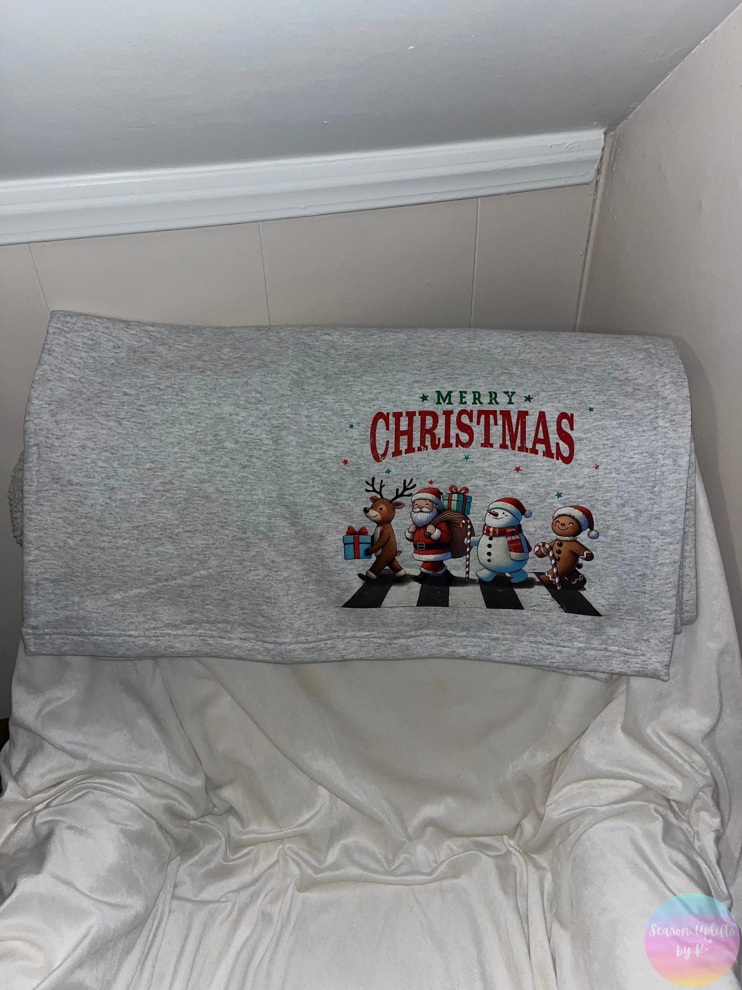 “Merry Christmas” Sweatshirt Blanket – Ash Gray Season Uplifts by K