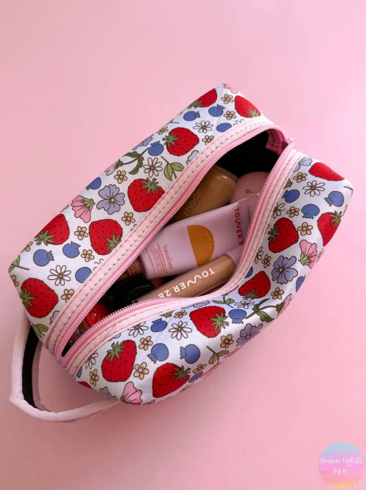 Berries & Florals Travel / Make Up Bag Season Uplifts by K